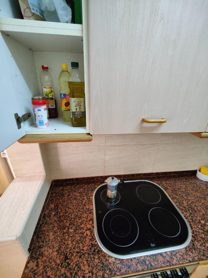 Sunny Flat With Balcony And Sea Views Apartman Cambrils Kültér fotó