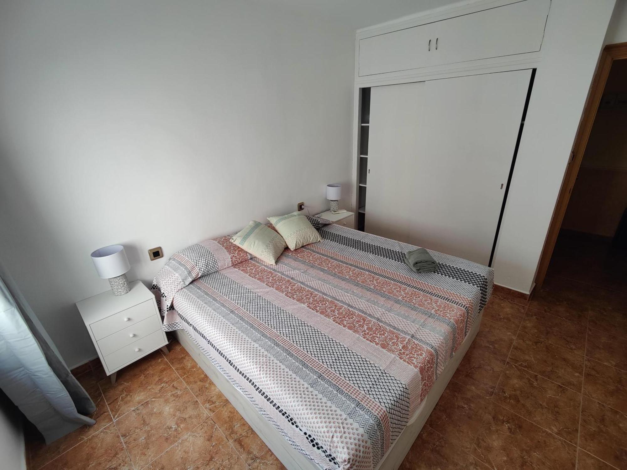 Sunny Flat With Balcony And Sea Views Apartman Cambrils Kültér fotó